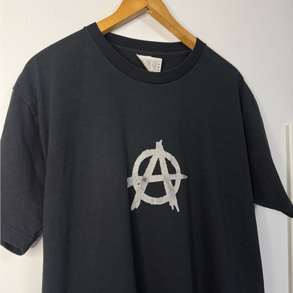 Vintage Black Anarchy T-shirt - Picture 3 of 3